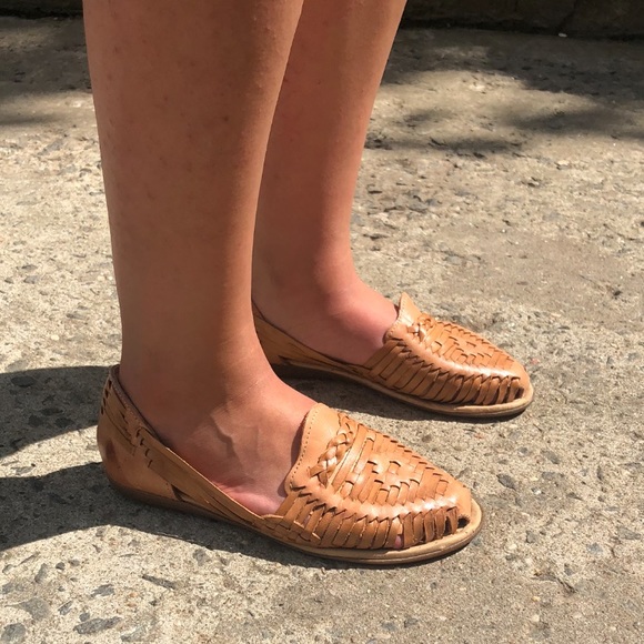 Size 10 ❗️SALE ⚠️Authentic Leather Sandal - Picture 3 of 3